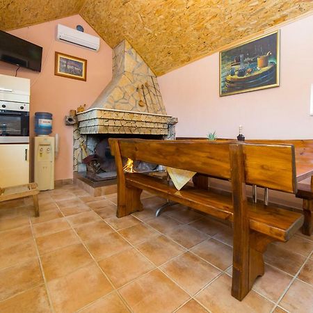Holiday Home Ana Labin  エクステリア 写真