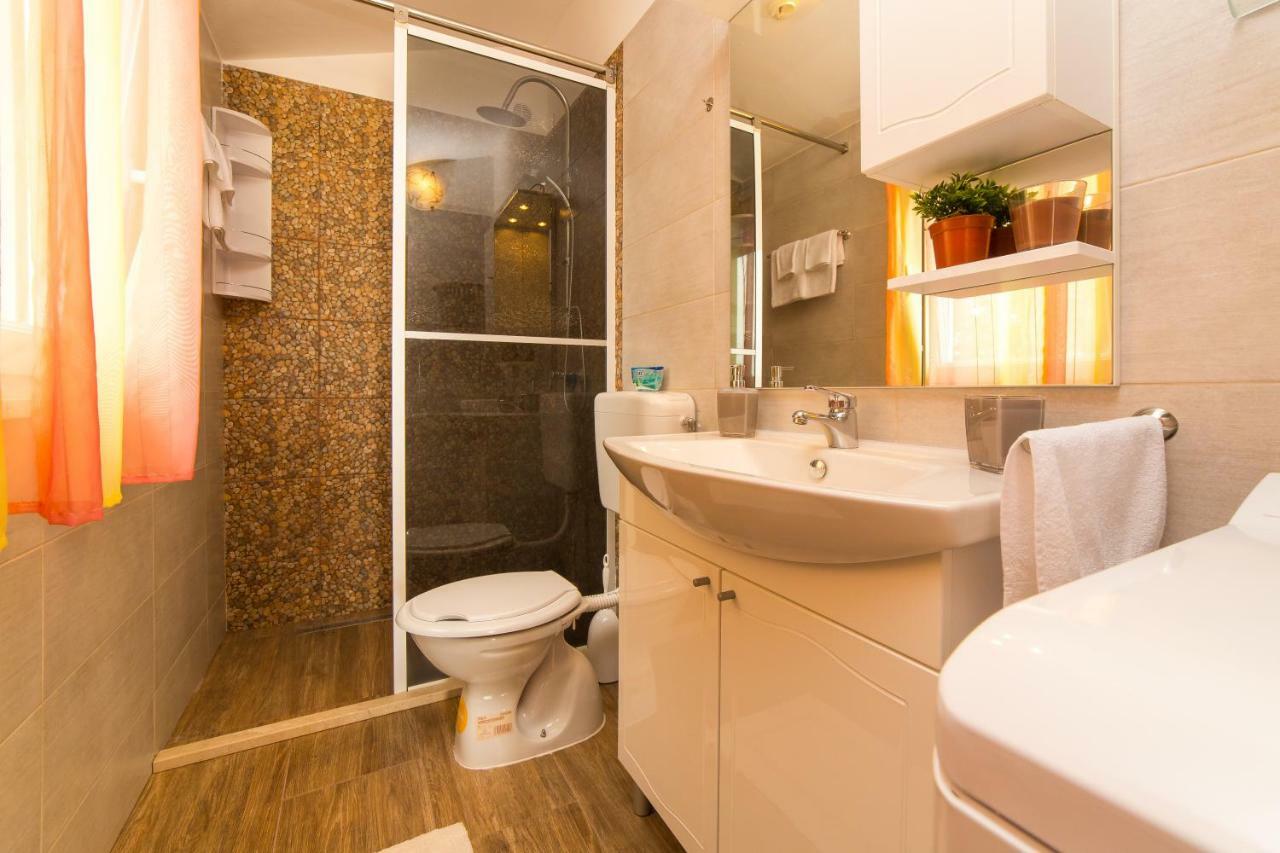 Holiday Home Ana Labin  エクステリア 写真